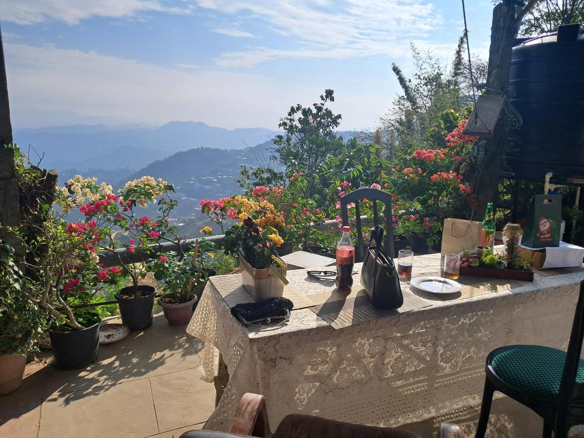 Giftland Homestay Āīzawl Exterior foto